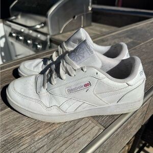Reebok Women's Court classic  Sneaker